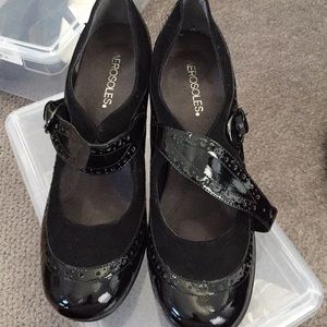 Aerosols patent and velvet Mary Janes